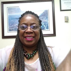 Meet your Posher, Sharonda